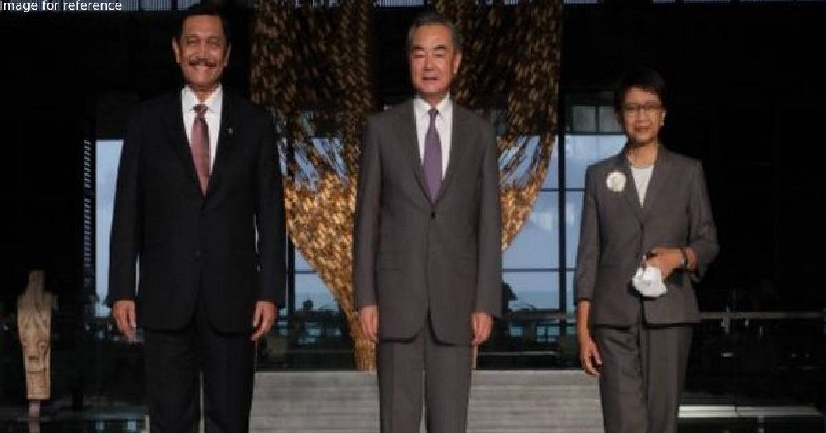 Wang Yi co-hosts 2nd meeting of China-Indonesia High-level Dialogue Cooperation Mechanism in Indonesia